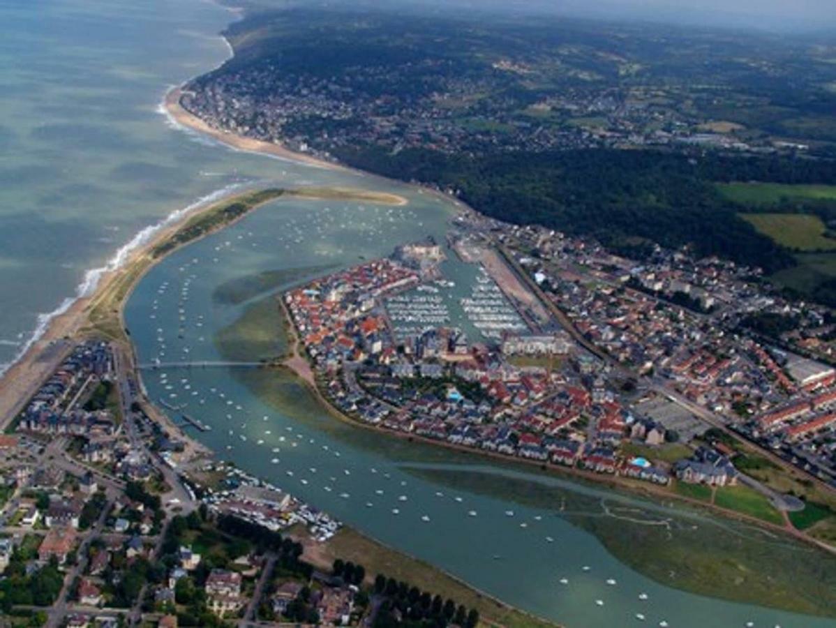 Port-Guillaume, résidence de vacances avec mer&piscine Dives-sur-Mer Extérieur photo